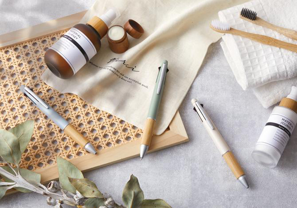 ジェットストリーム 4&1 BAMBOO 名入れ特徴2